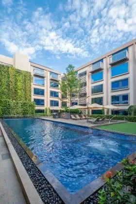 Hyatt Centric Candolim Goa - Havuz
