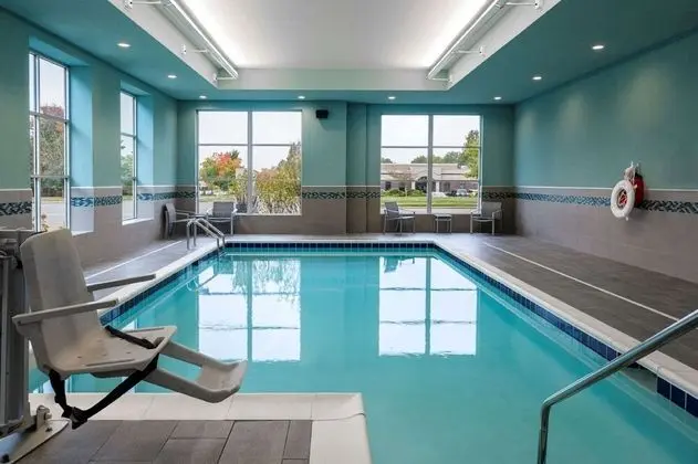 Hyatt House Louisville East - Havuz