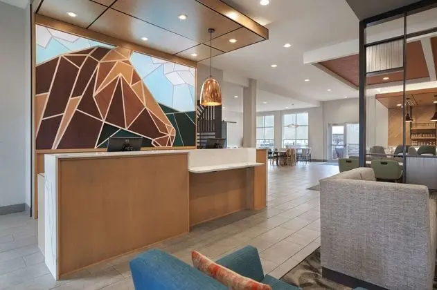 Hyatt House Louisville East - Lobi