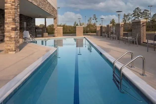 Hyatt Place Charlotte/University Research Park - Havuz