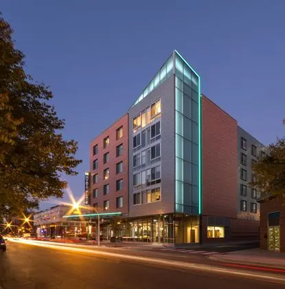 Hyatt Place Chicago South Univ