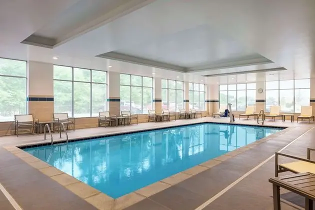 Hyatt Place Columbus/Polaris - Havuz