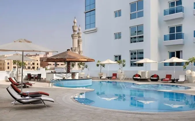 Hyatt Place Dubai Al Rigga - Havuz