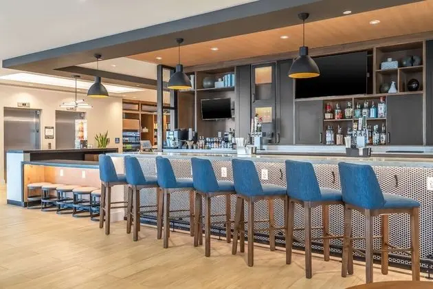 Hyatt Place Gainesville Downtown - Havuz