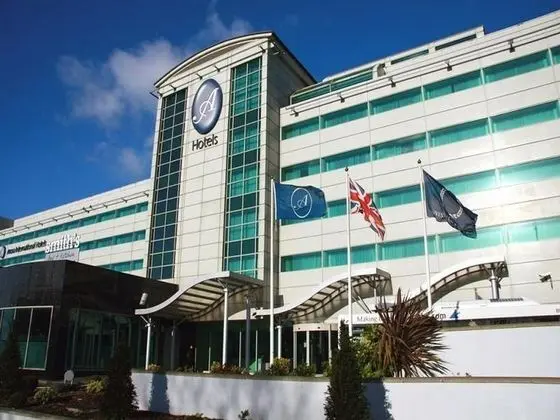 Hyatt Place London Heathrow Airport