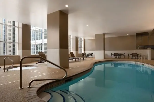 Hyatt Place Minneapolis Downtown - Havuz