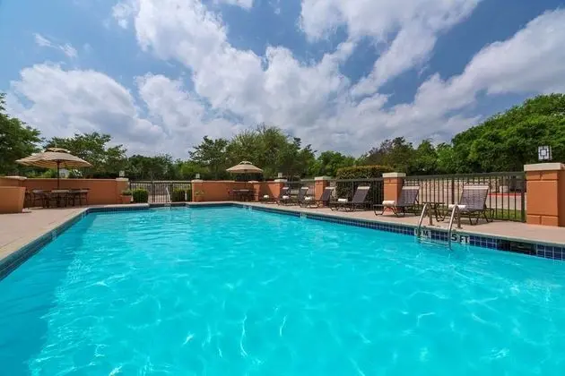 Hyatt Place Mt. Laurel - Havuz