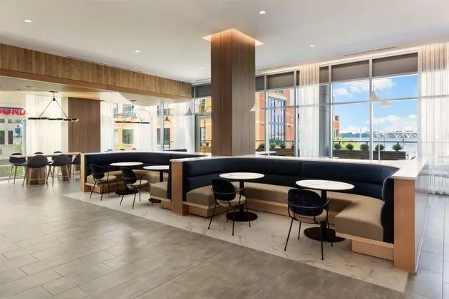 Hyatt Place National Harbor - Lobi