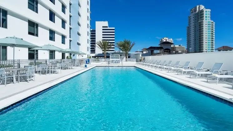 Hyatt Place St. Petersburg / Downtown - Havuz