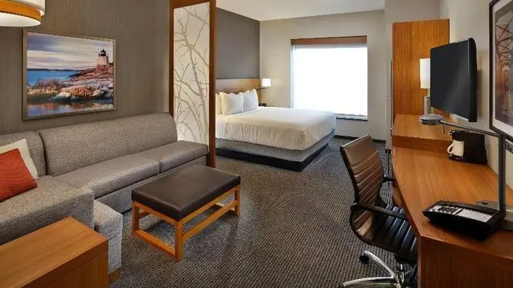 HYATT PLACE WARWICK/PROVIDENCE ARPT