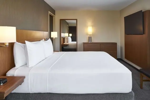 HYATT PLACE WILMINGTON RIVERFRONT 