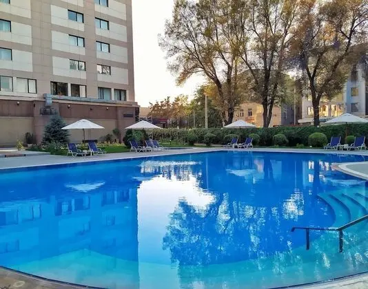 Hyatt Regency Bishkek - Havuz