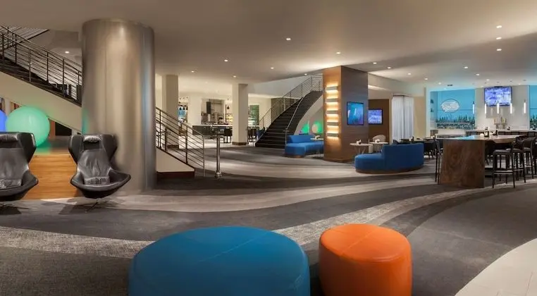 Hyatt Regency Los Angeles International Airport - Lobi