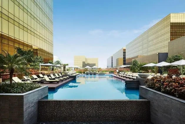 Hyatt Regency Manila, City of Dreams - Havuz