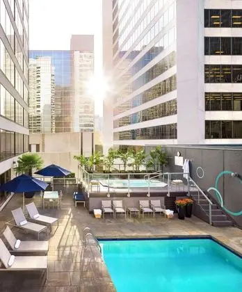 Hyatt Regency Vancouver - Havuz