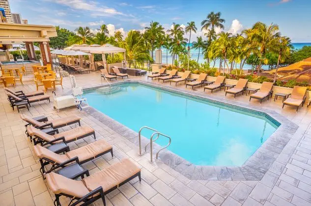 Hyatt Regency Waikiki Beach Resort And Spa