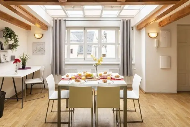 Hybernska Apartments - Dış Mekan
