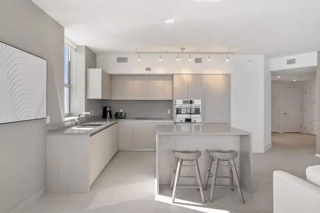 Hyde Beach House Apartments by SV Rentals - Mutfak