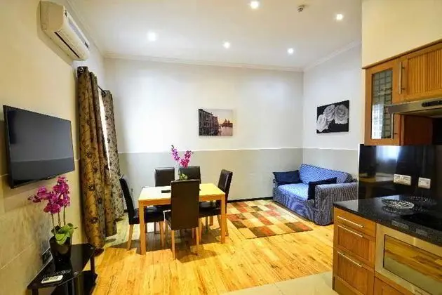 Hyde Park Apartments