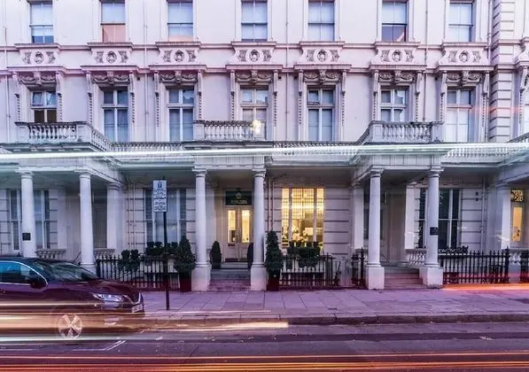 Hyde Park Executive Apartments