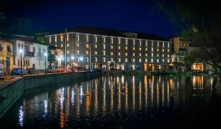 Hydrama Grand Hotel - 1