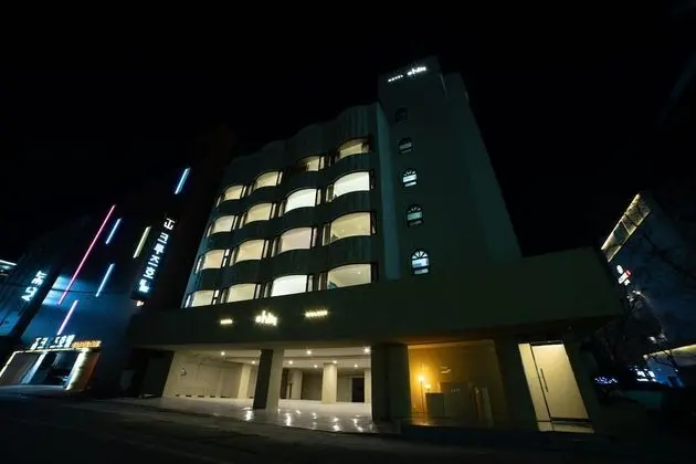 The Hyoosik Aank Hotel in Wolgot - Öne Çıkan Resim