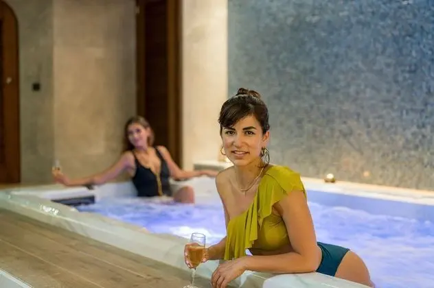 Hyperion City Hotel - Spa