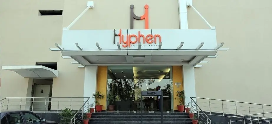 Hotel Hyphen Premier Meerut