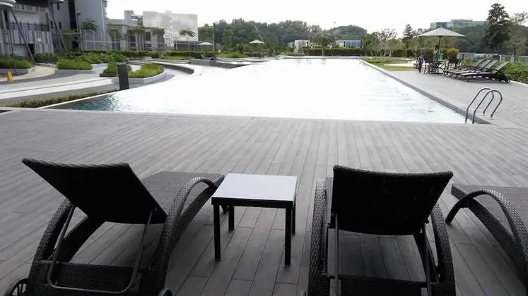 Hyve Studio Suites - Havuz