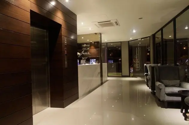 I AM JAZZ HOTEL - Lobi