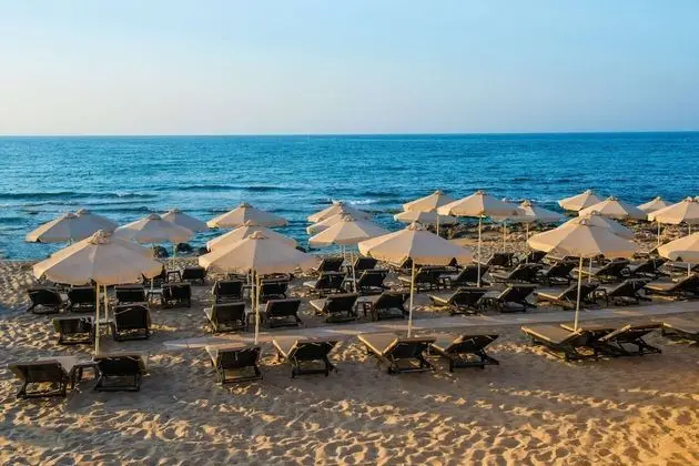 I Resort Beach Hotel & Spa - Plaj