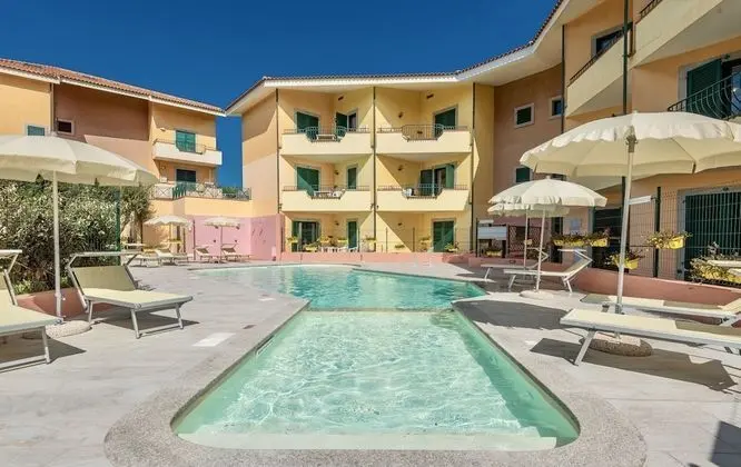I Mirti Bianchi Residence con piscina - Havuz