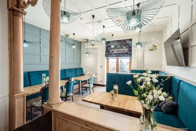 Hotel i Restauracja na Skarpie