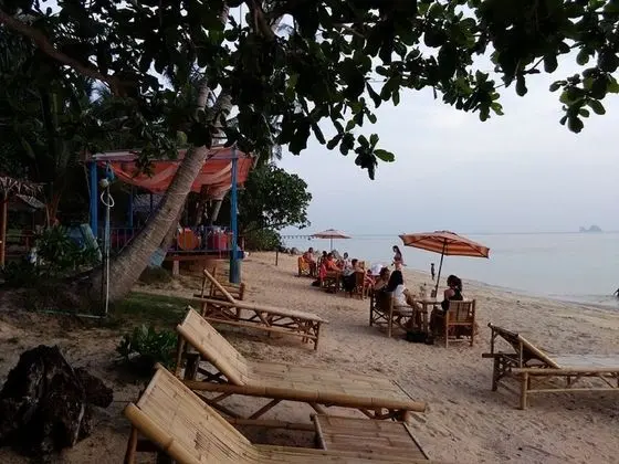 I Talay Beach Bar & Cottage Taling Ngam - Plaj
