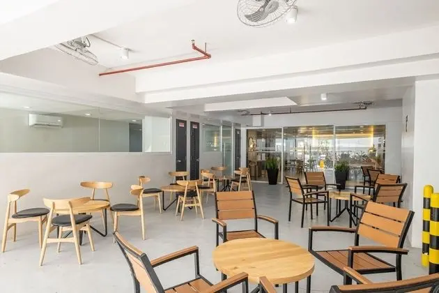 iHotel Uptown BGC - Dış Mekan