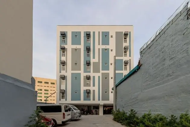 iHotel Uptown BGC - 1