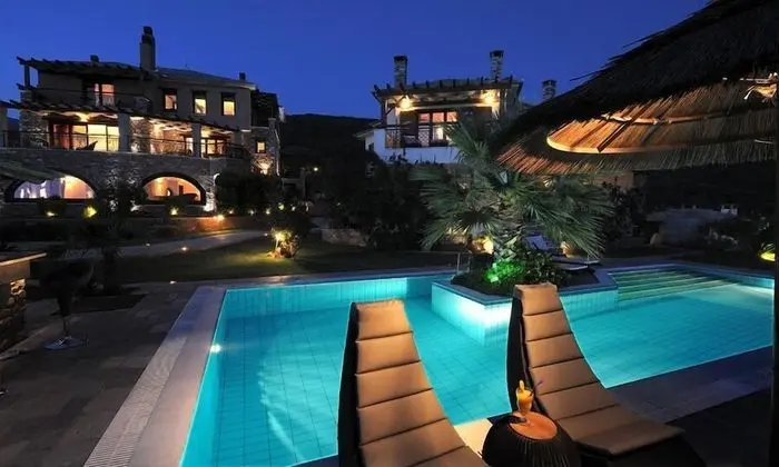 Iakovakis Suites & Spa