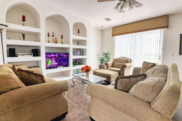 Ian's Serene Golf View Abode at Highlands Reserve - Oda Düzeni