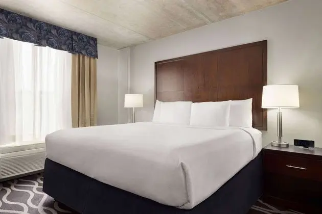 IBAN Dallas Park Central Hotel, Trademark by Wyndham - Oda