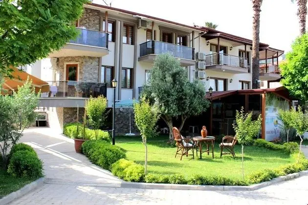 Iberia Villas - Genel