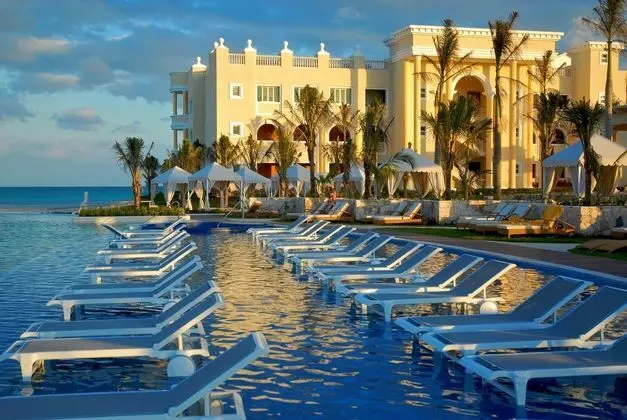 Iberostar Grand Paraiso All Inclusive - Havuz