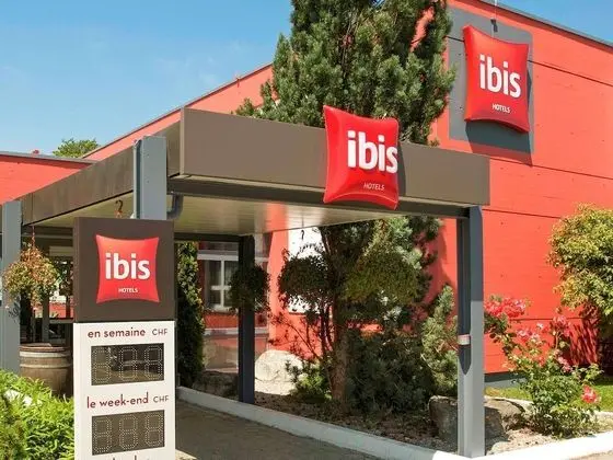Ibis 3 Lacs Neuchatel Hotel - Dış Mekan
