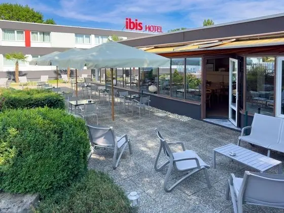Ibis 3 Lacs Neuchatel Hotel - Genel