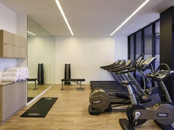 Ibis Adelaide - Genel