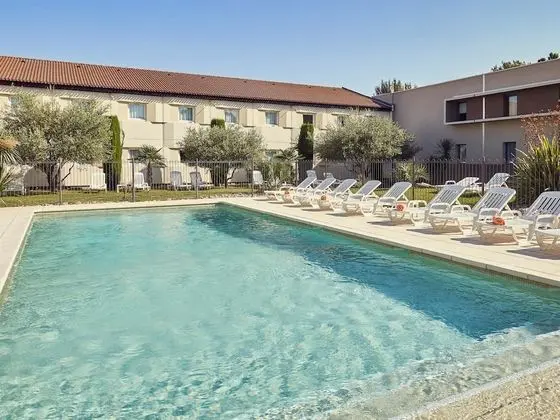 Ibis Aix en Provence Hotel - Havuz