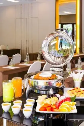 ibis Bangkok Riverside - Yeme / İçme