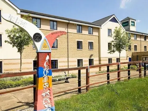 Ibis Hotel Bradford - Dış Mekan