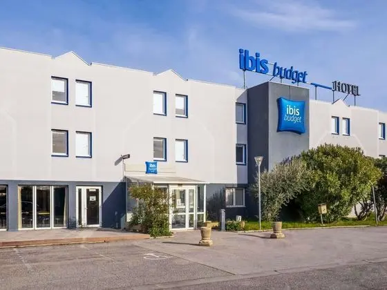 Ibis Budget Arles Sud Fourchon - Dış Mekan