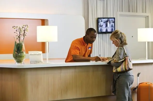 ibis budget Brussels South Ruisbroek - Lobi