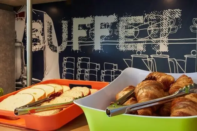 ibis budget Clermont-Ferrand Le Brézet Aéroport - Yerinde Yemek